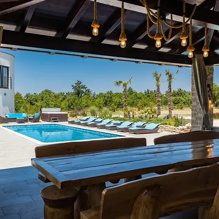 Villa Solaria Blu - A Luxury Sea View Retreat In Durres Apartment
